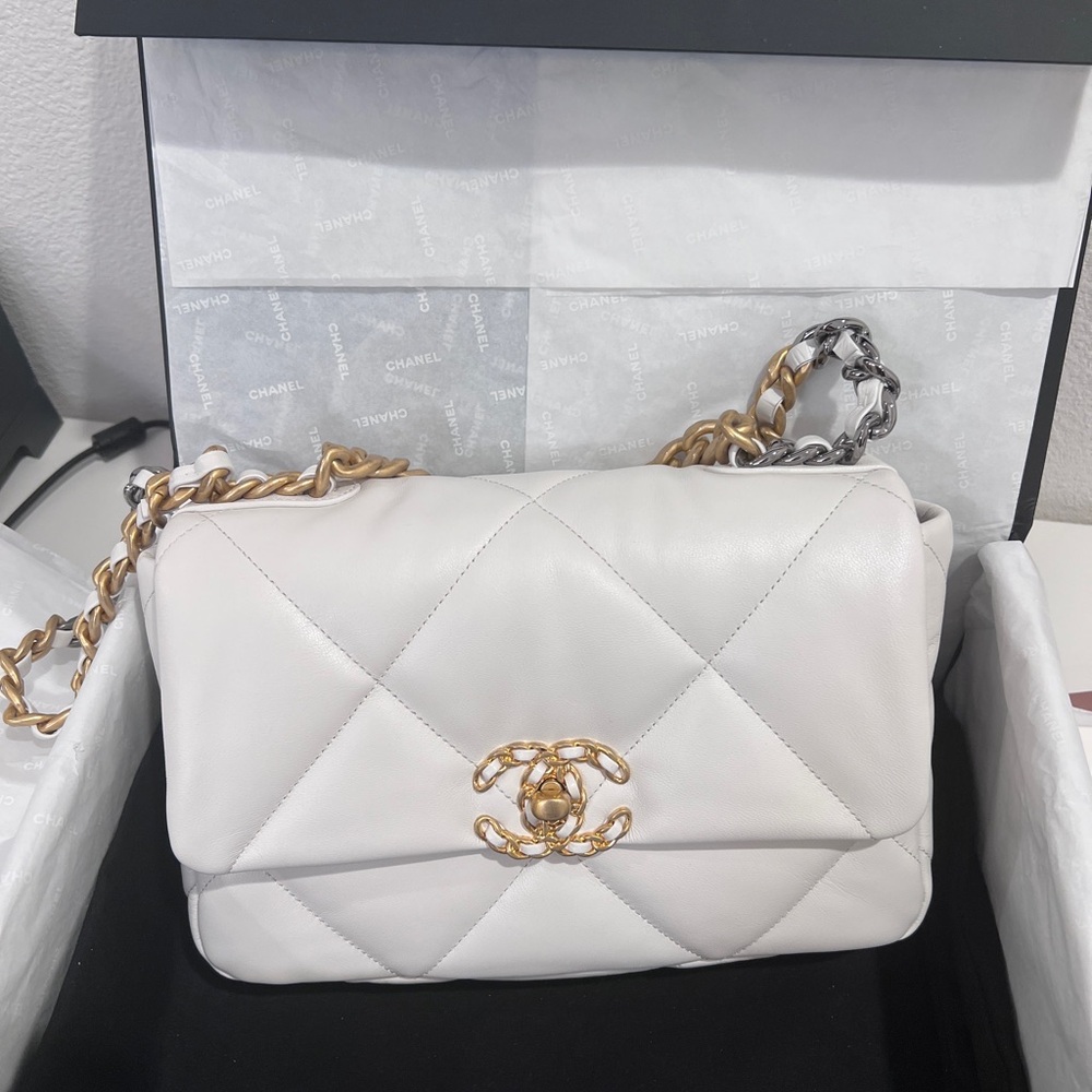 Chanel 19 Quilted Small in White Goatskin Flap Bag